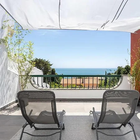 Tailor Made With Ocean View In Semesterbostad Caxias