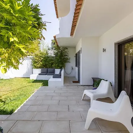 Tailor Made With Ocean View In Semesterbostad *